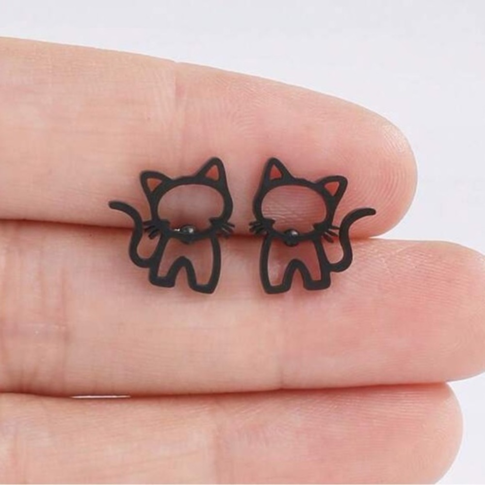 Black Cat Earrings - Picture 1 of 5